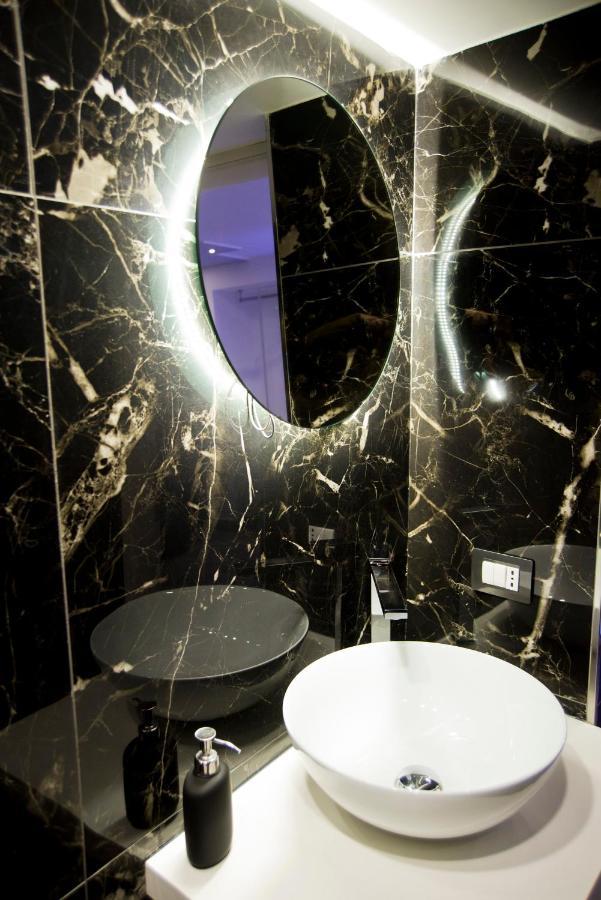 Suite Napoli Sotterranea Con Vasca Idromassaggio מראה חיצוני תמונה