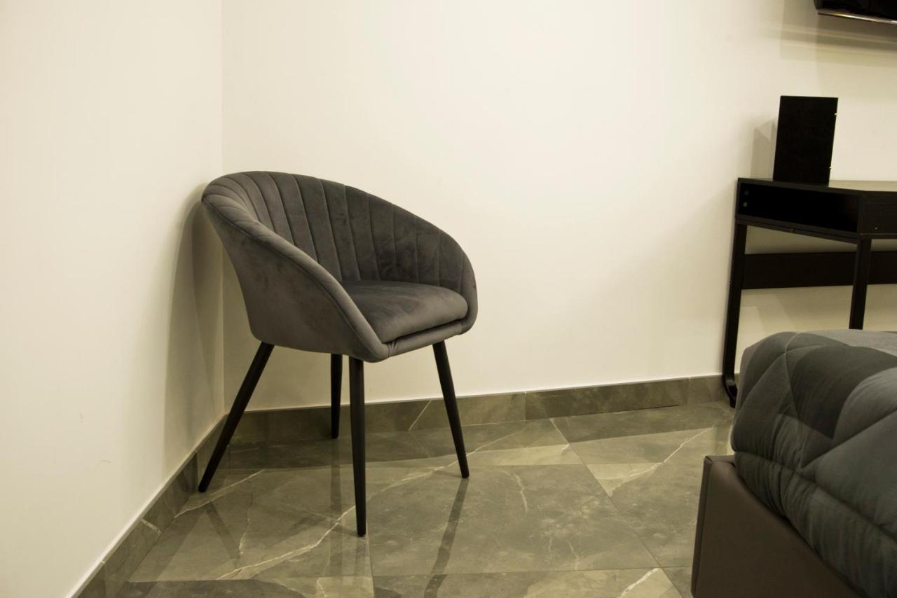 Suite Napoli Sotterranea Con Vasca Idromassaggio מראה חיצוני תמונה